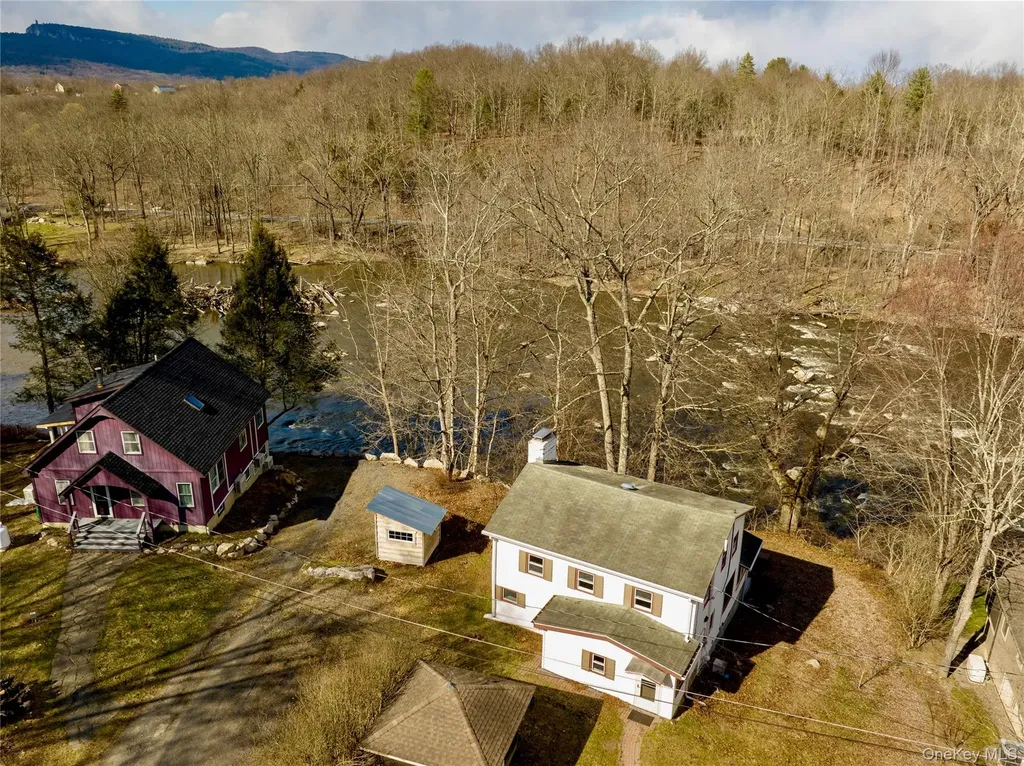 1232 Old Ford Circle Gardiner NY 12561