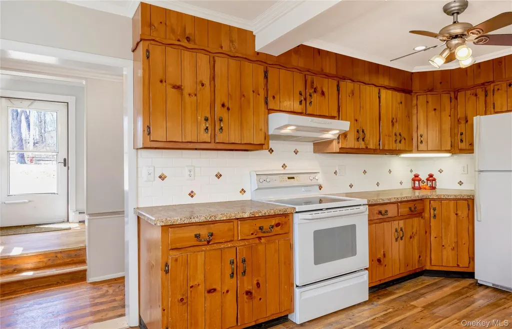 1232 Old Ford Circle Gardiner NY 12561