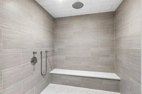 672 Halsey Lane Water Mill NY 11932