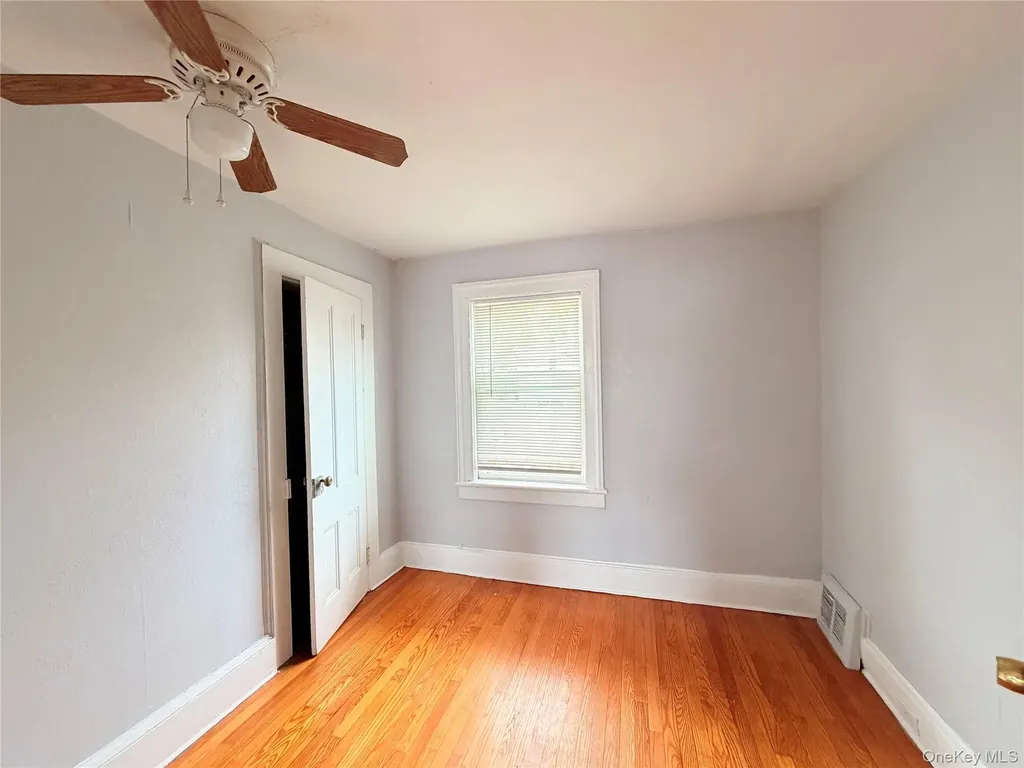8 Roberts Street Middletown NY 10940