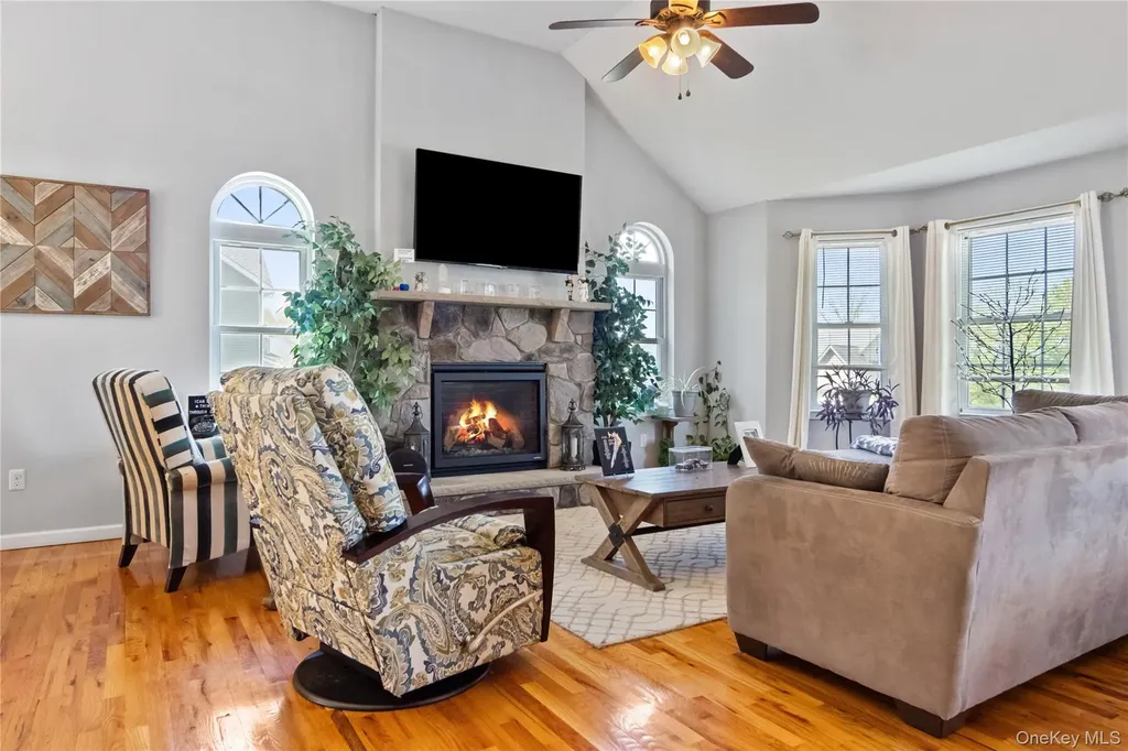 42 Rebecca Drive Middletown NY 10940