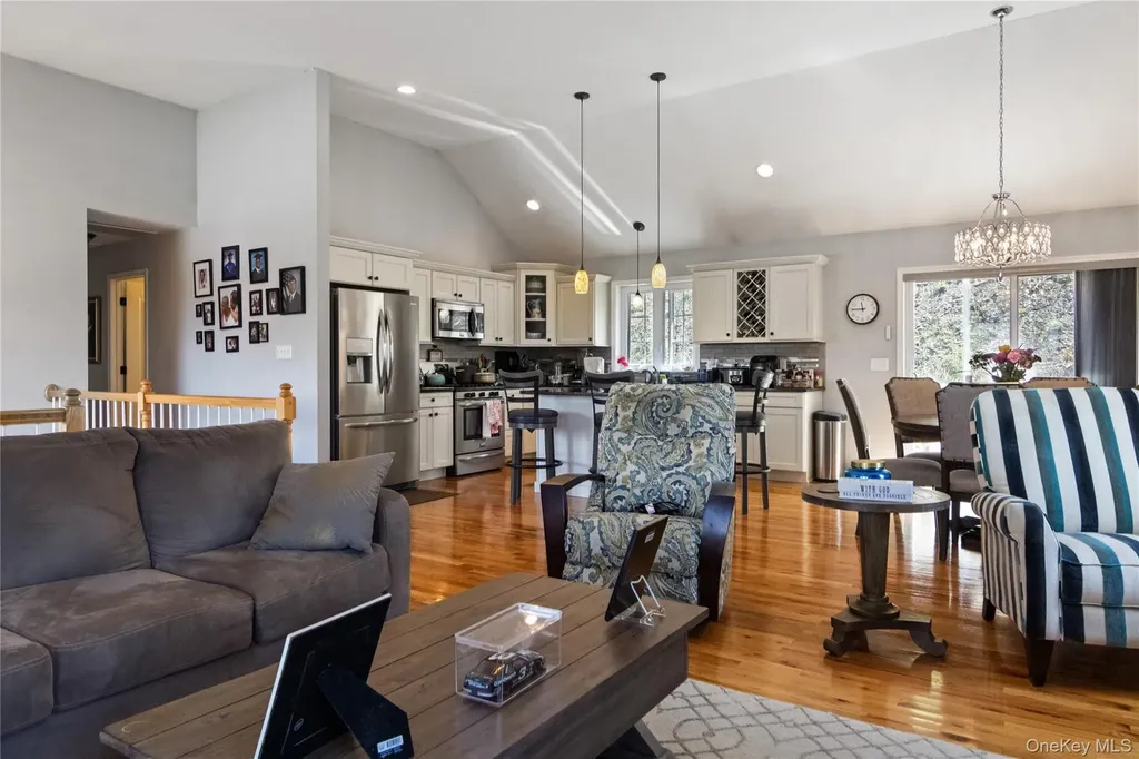 42 Rebecca Drive Middletown NY 10940