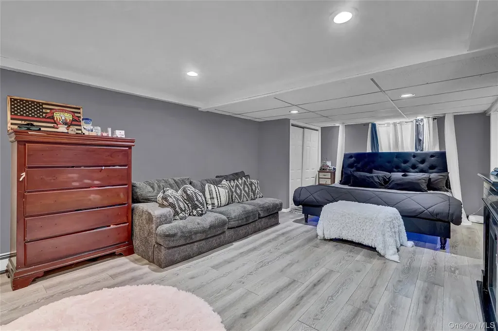 59 Dawn Drive Shirley NY 11967