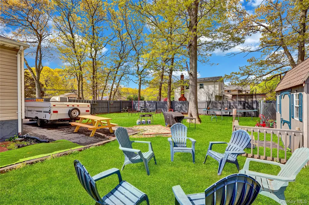 59 Dawn Drive Shirley NY 11967