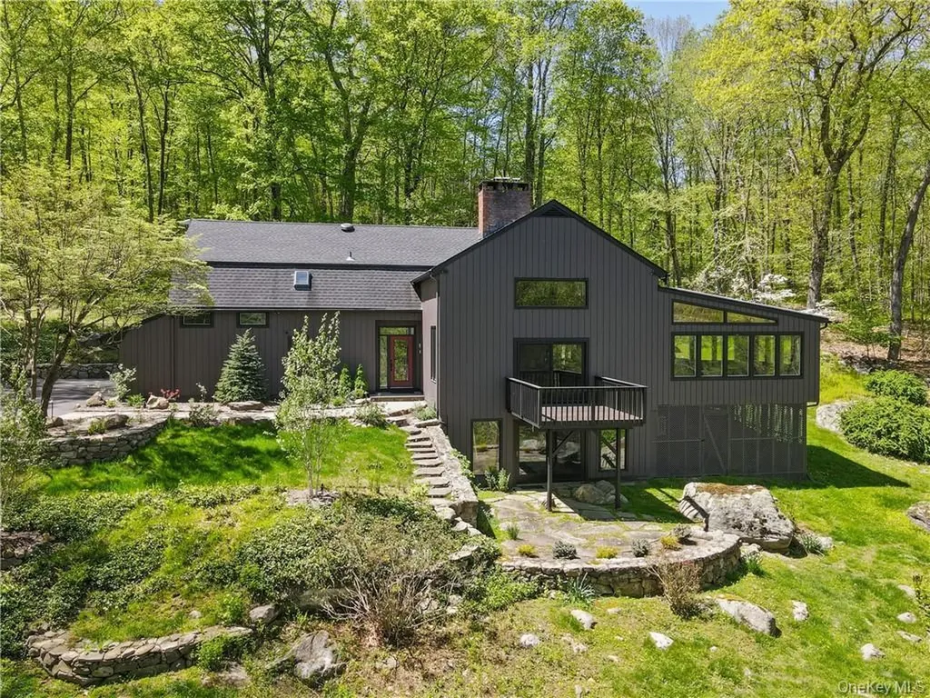 21 Beech Hill Lane Pound Ridge NY 10576