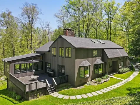 21 Beech Hill Lane Pound Ridge NY 10576
