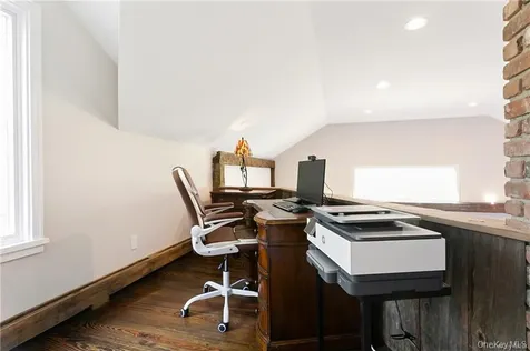 21 Beech Hill Lane Pound Ridge NY 10576