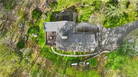 21 Beech Hill Lane Pound Ridge NY 10576