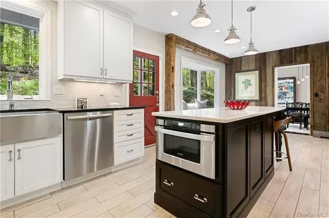 21 Beech Hill Lane Pound Ridge NY 10576