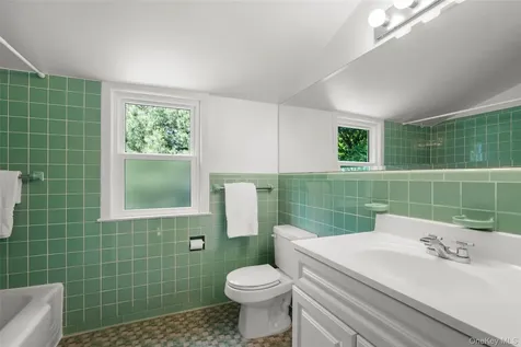 4 Bryson Street Larchmont NY 10538