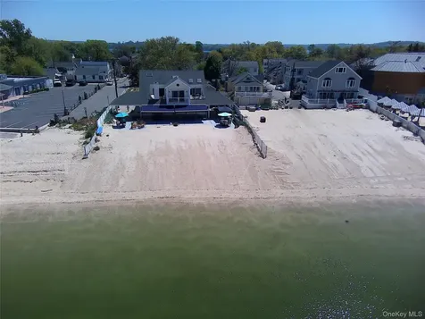 20 Greenwich Avenue Bayville NY 11709