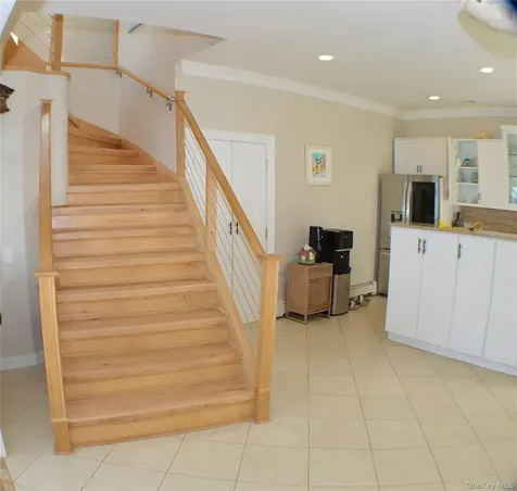 20 Greenwich Avenue Bayville NY 11709