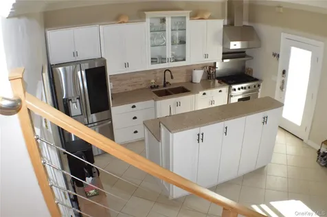 20 Greenwich Avenue Bayville NY 11709