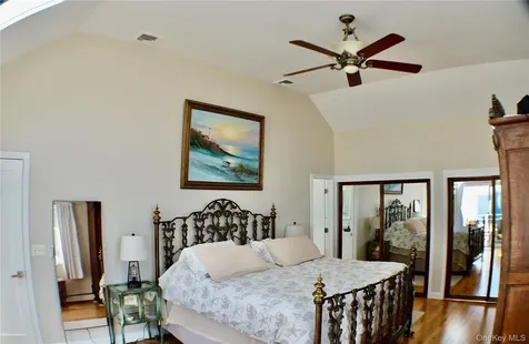 20 Greenwich Avenue Bayville NY 11709