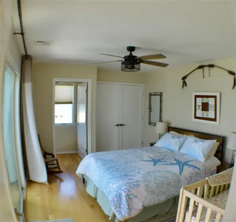 20 Greenwich Avenue Bayville NY 11709