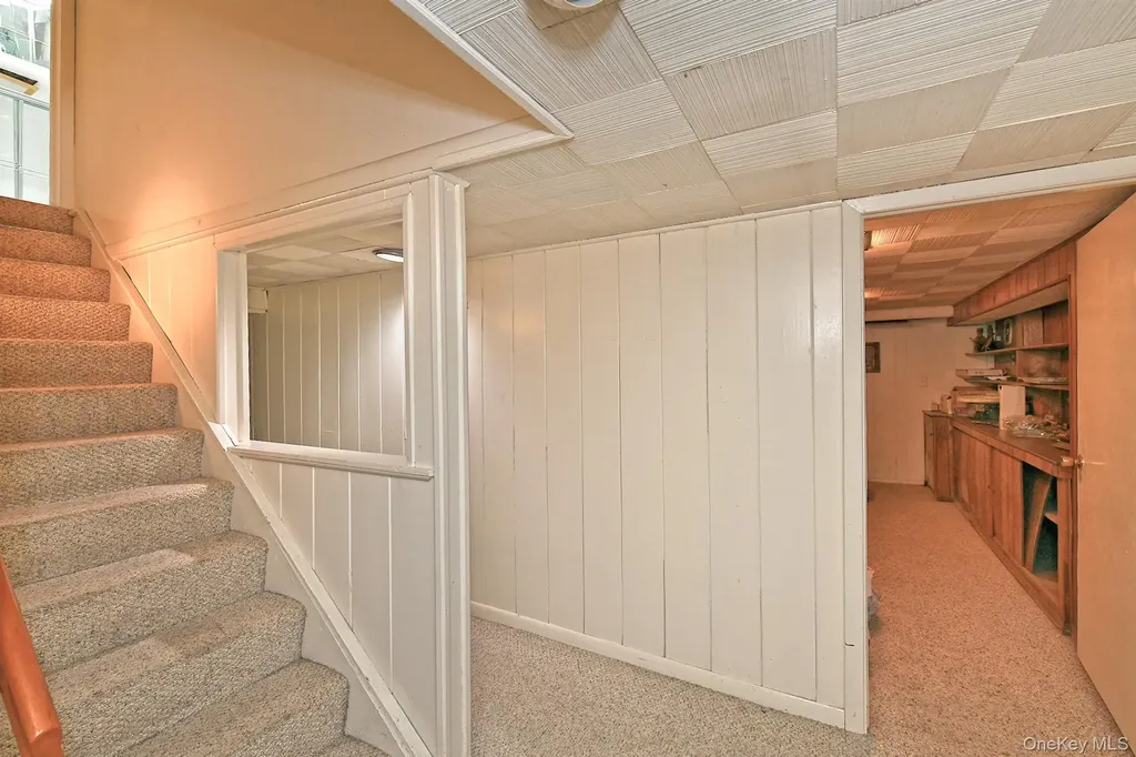 8 South Drive Roslyn NY 11576