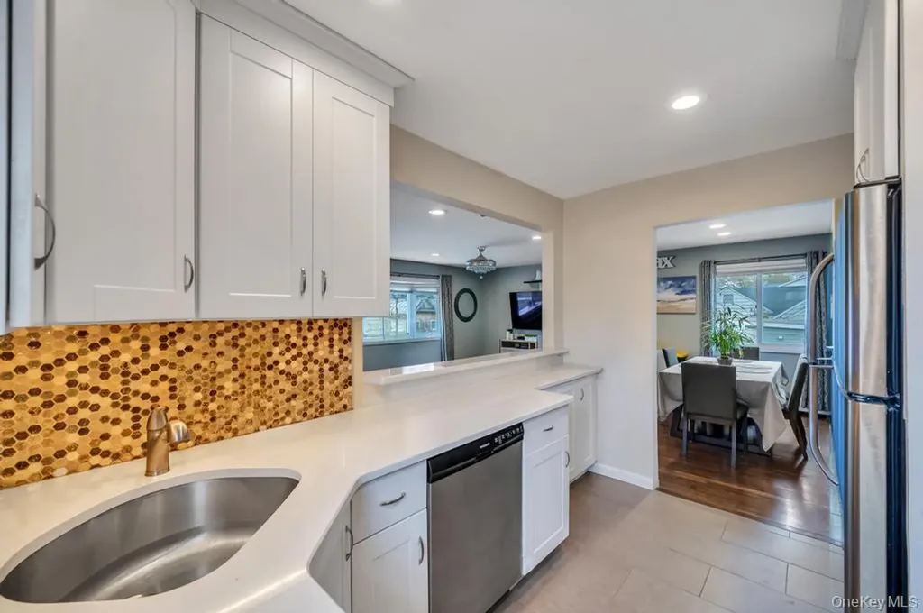 1391 N Windsor Avenue Bay Shore NY 11706