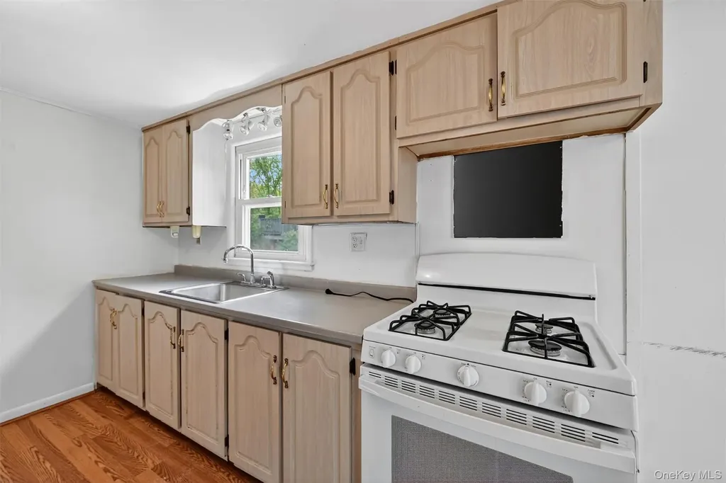 11 Bradley Lane Walden NY 12586