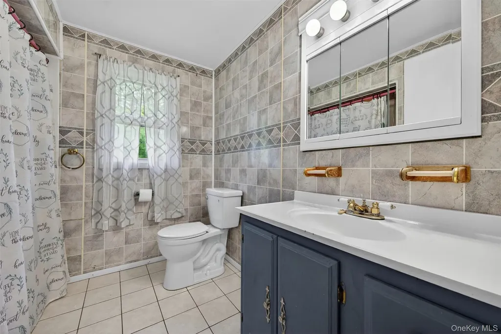 11 Bradley Lane Walden NY 12586