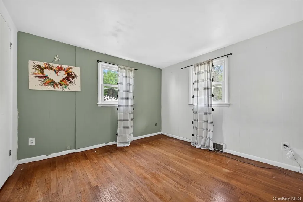 11 Bradley Lane Walden NY 12586