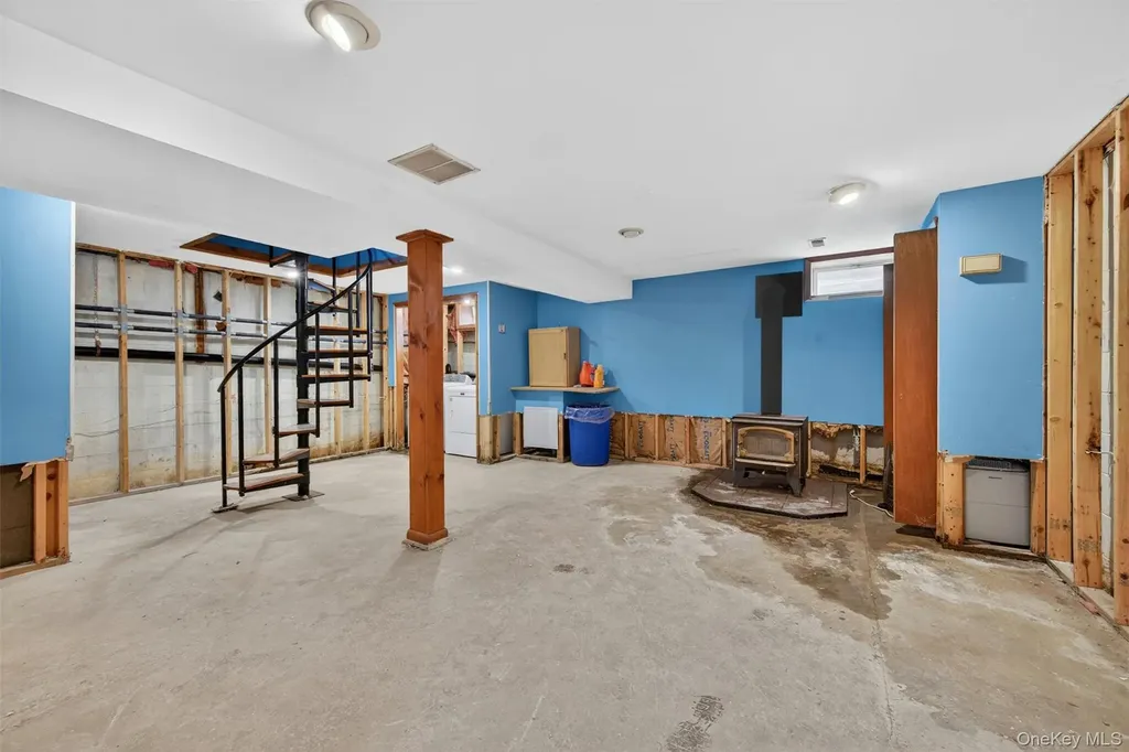 11 Bradley Lane Walden NY 12586