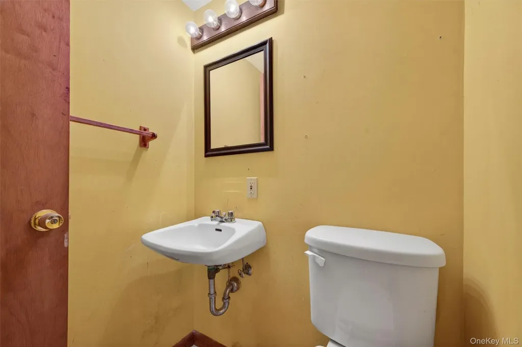 11 Bradley Lane Walden NY 12586