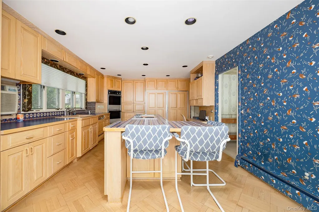 42 Yates Boulevard Poughkeepsie NY 12601