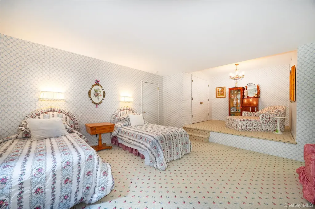 42 Yates Boulevard Poughkeepsie NY 12601