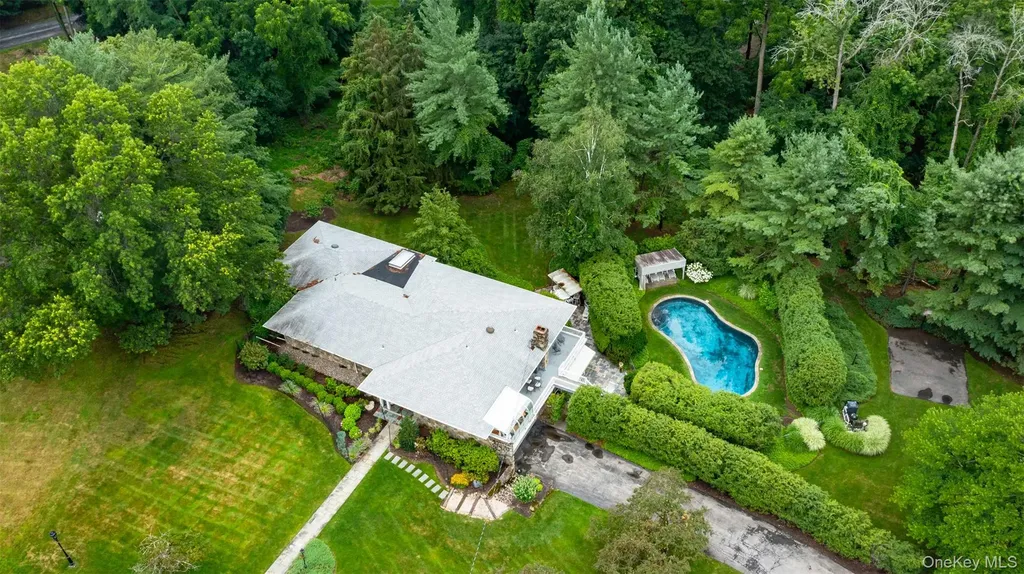 42 Yates Boulevard Poughkeepsie NY 12601