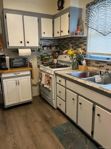 37 Argyle Street Lake Peekskill NY 10537