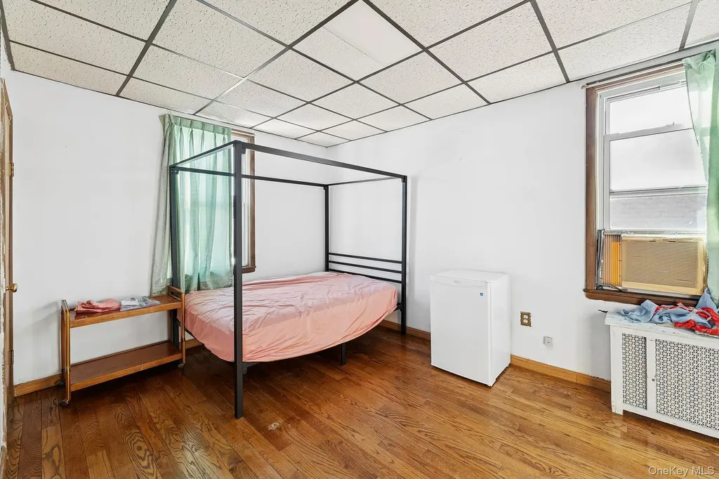 4363 160th Street Flushing NY 11358