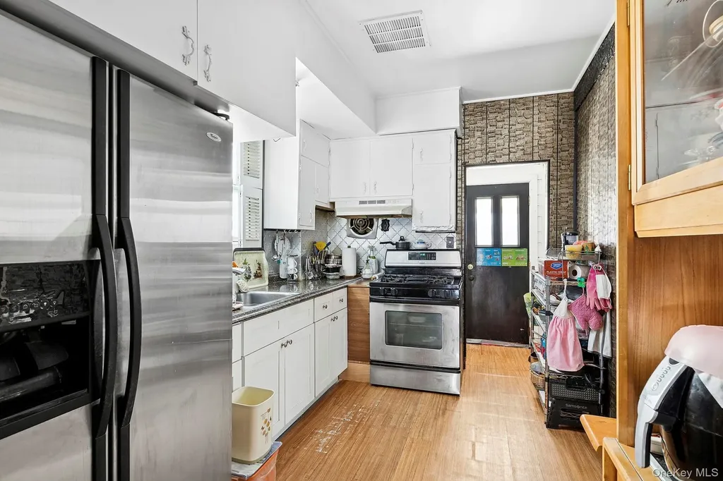 4363 160th Street Flushing NY 11358
