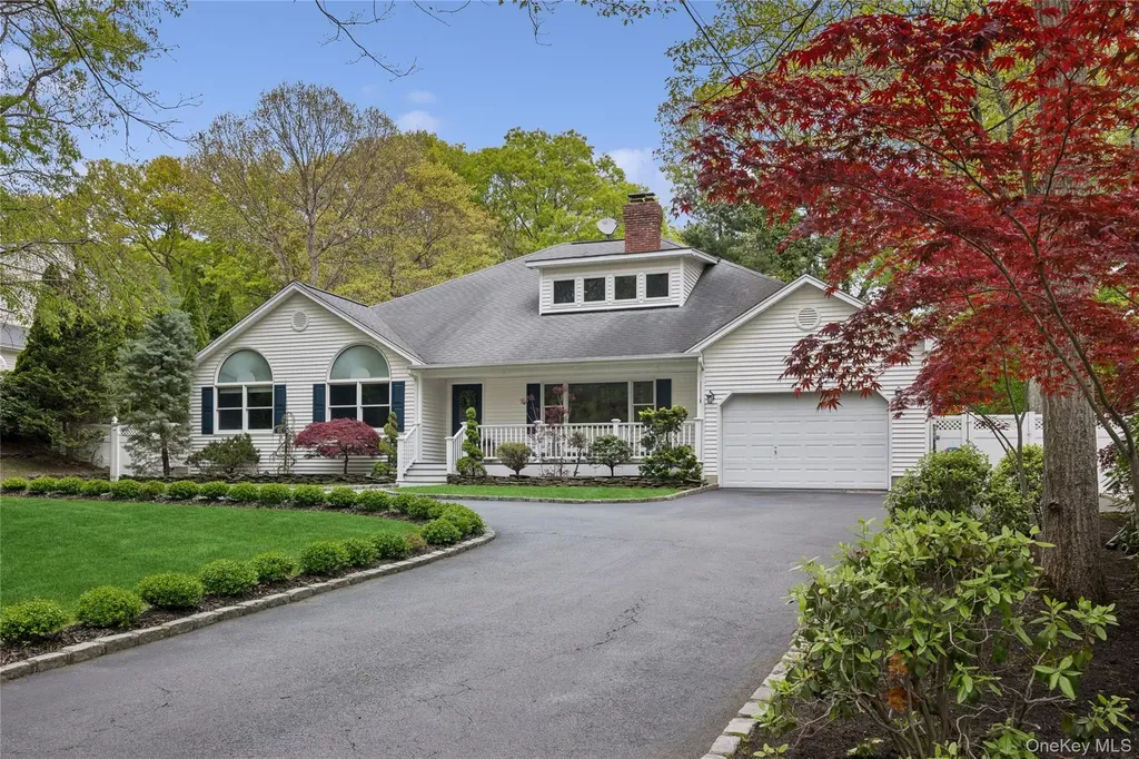 37 Pine Ridge Drive Smithtown NY 11787
