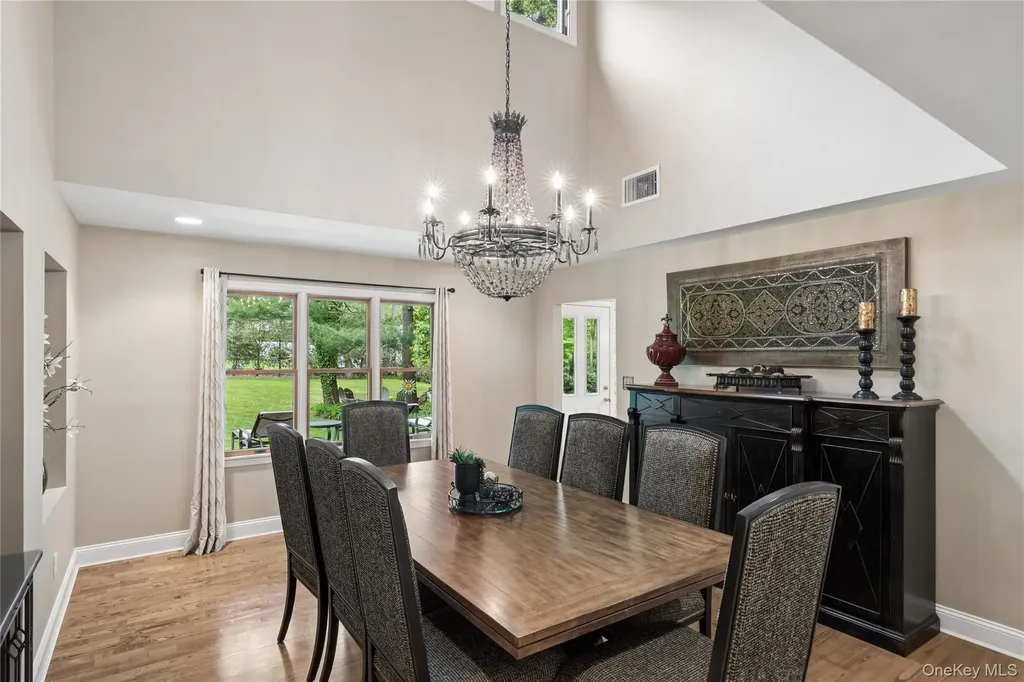 37 Pine Ridge Drive Smithtown NY 11787