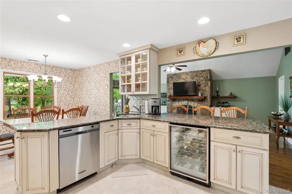 37 Pine Ridge Drive Smithtown NY 11787