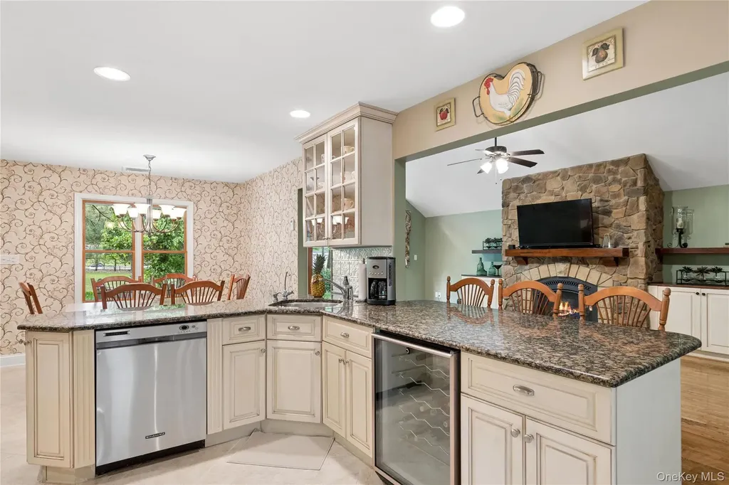 37 Pine Ridge Drive Smithtown NY 11787