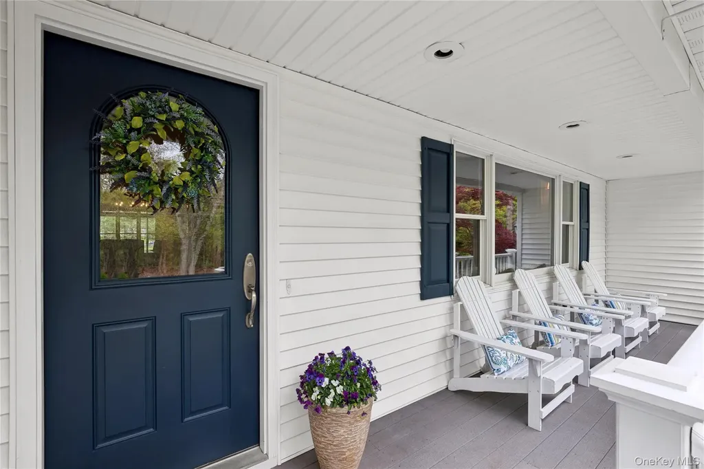 37 Pine Ridge Drive Smithtown NY 11787