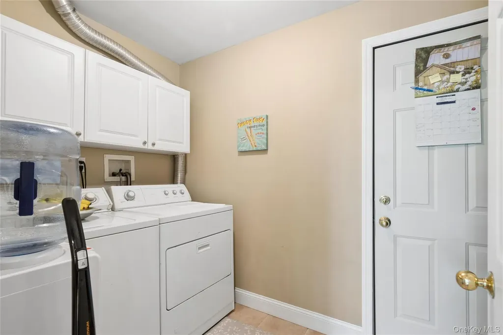 37 Pine Ridge Drive Smithtown NY 11787