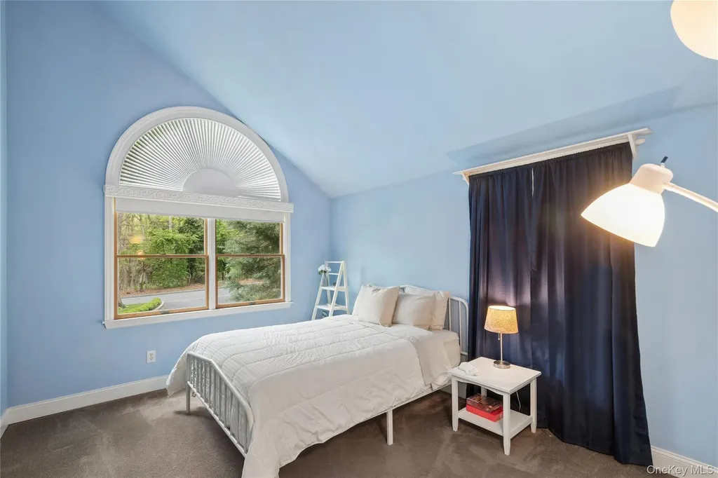 37 Pine Ridge Drive Smithtown NY 11787