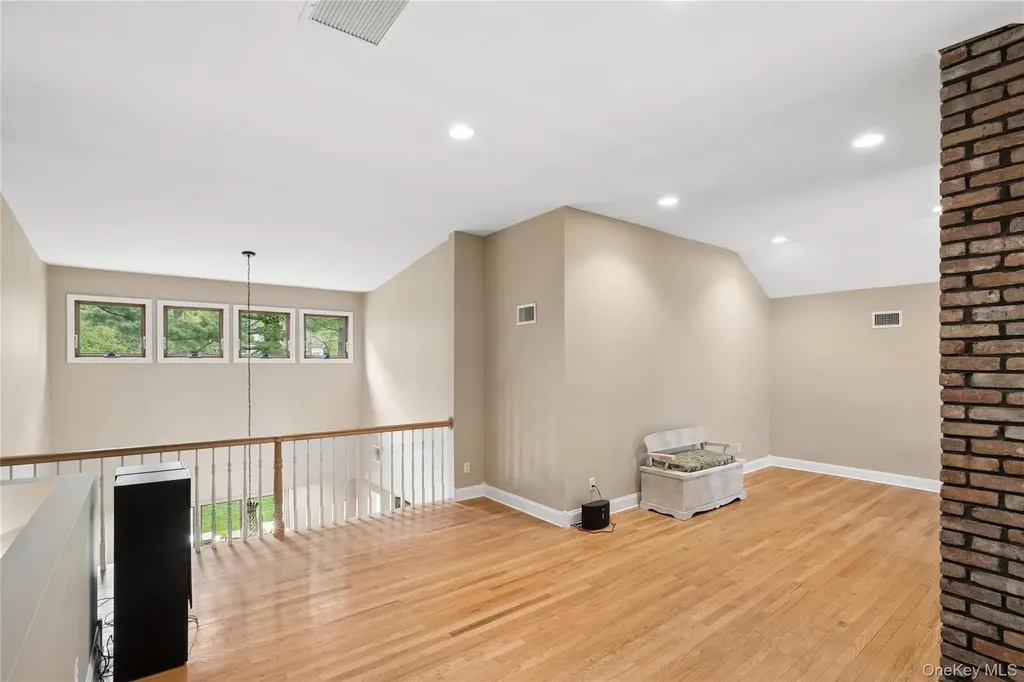 37 Pine Ridge Drive Smithtown NY 11787