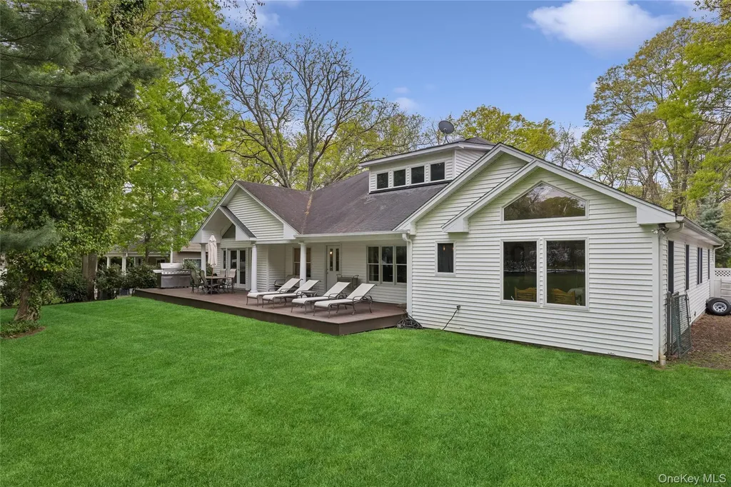 37 Pine Ridge Drive Smithtown NY 11787
