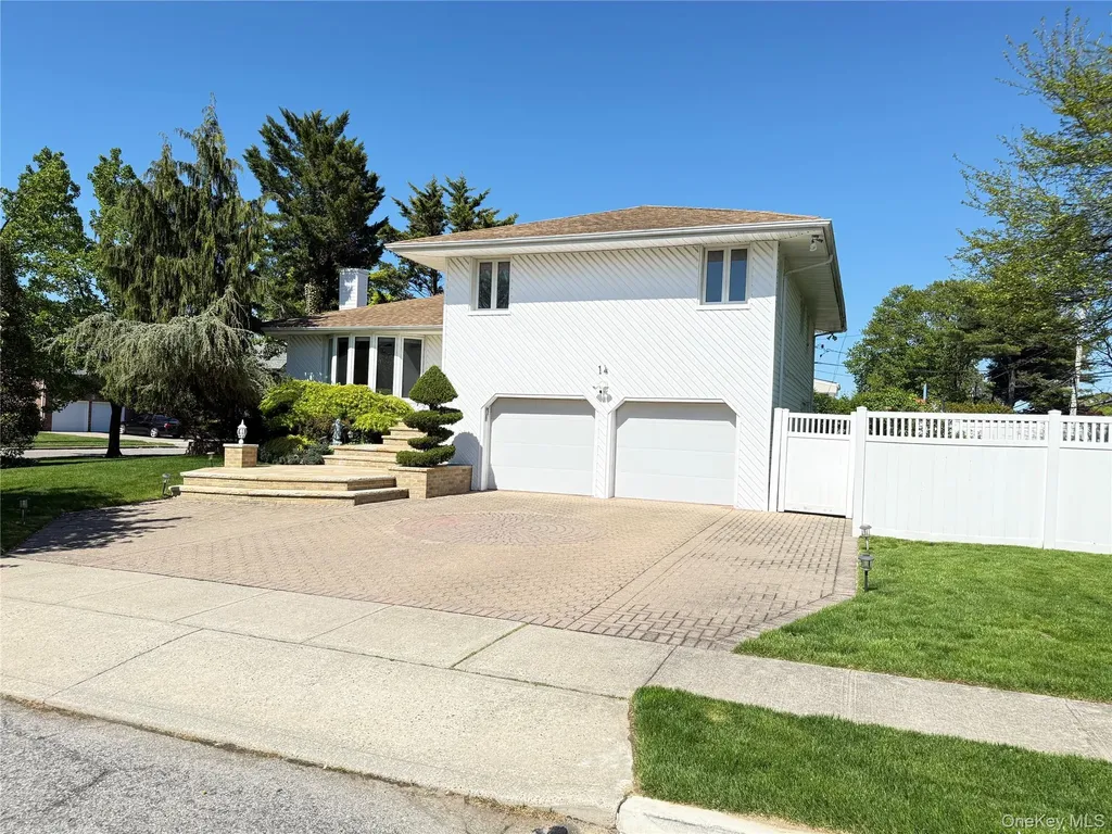 14 Millpond Jericho NY 11753