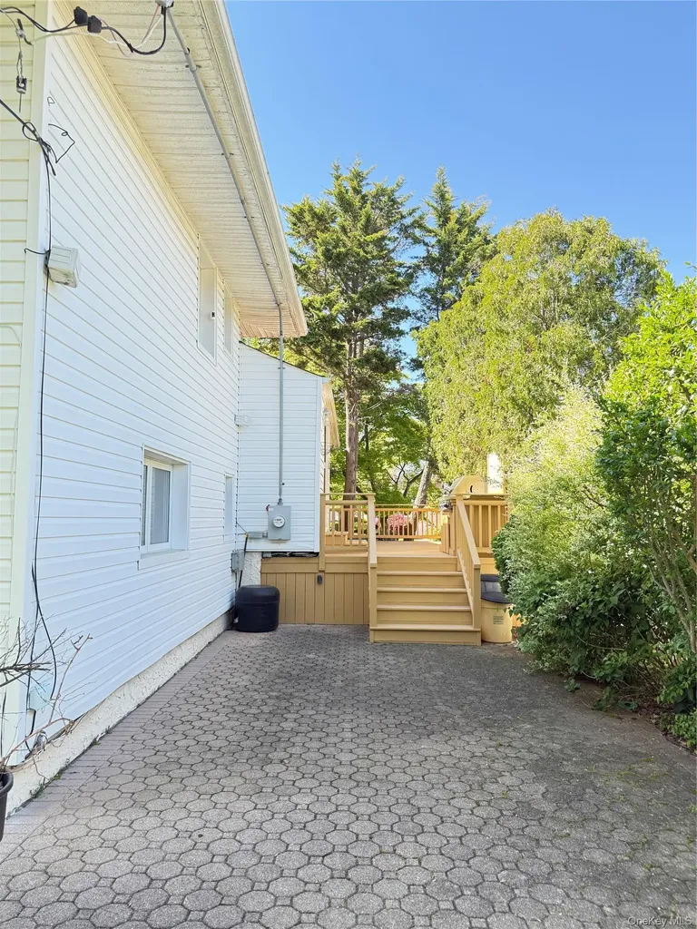 14 Millpond Jericho NY 11753