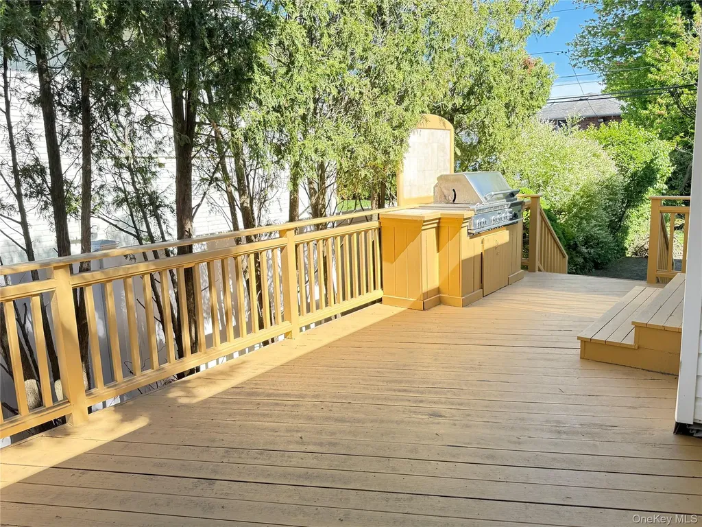 14 Millpond Jericho NY 11753