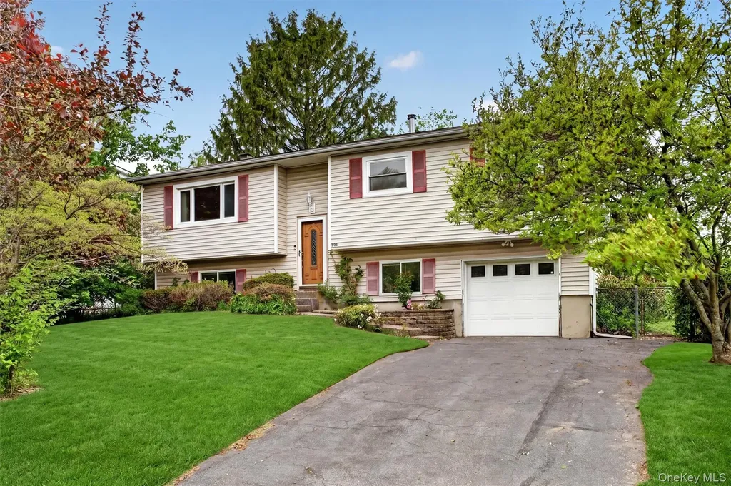 126 Rolling Meadows Road Middletown NY 10940