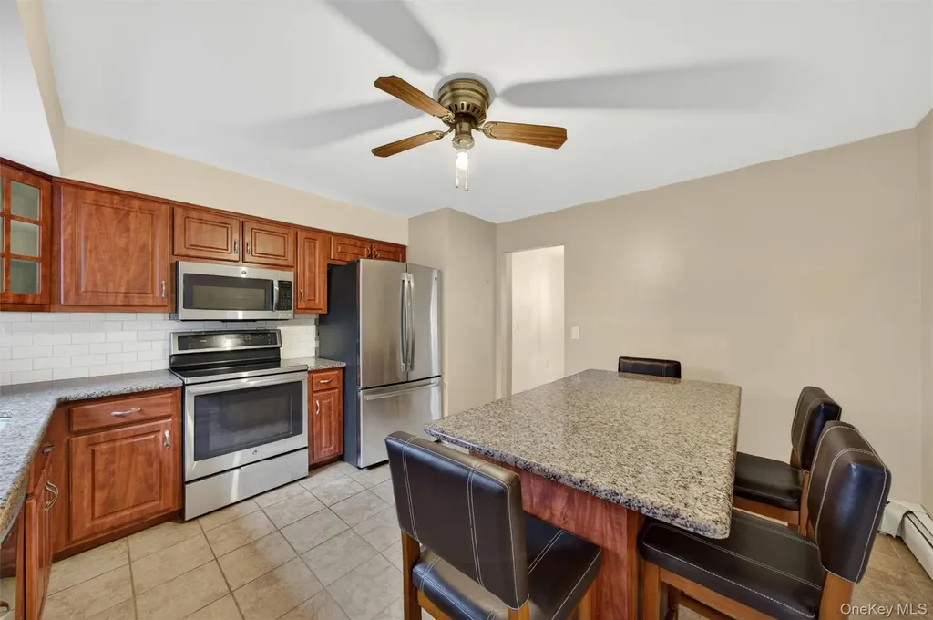 126 Rolling Meadows Road Middletown NY 10940
