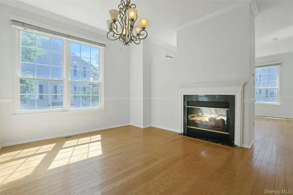 91 Meadow Lane Nanuet NY 10954