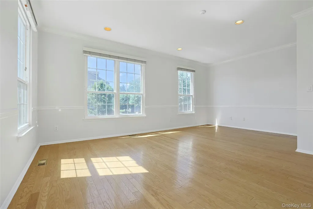 91 Meadow Lane Nanuet NY 10954