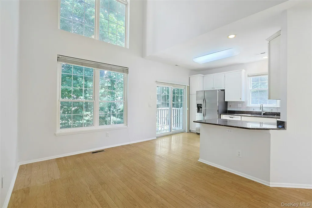 91 Meadow Lane Nanuet NY 10954