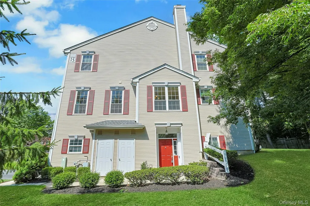 91 Meadow Lane Nanuet NY 10954